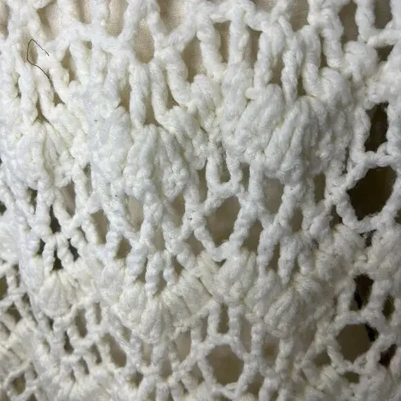 60’s White Cream Crocheted Open Knit Fringe Button Front Vintage Boho Poncho - Picture 5 of 10